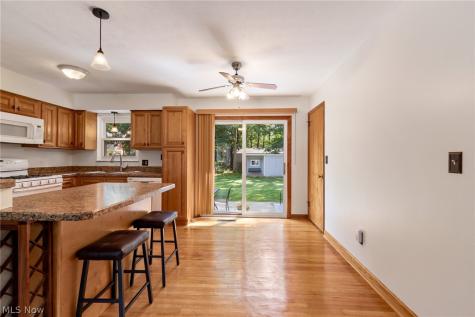 3316 Herbert Street Mogadore OH 44260