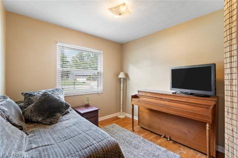3316 Herbert Street Mogadore OH 44260