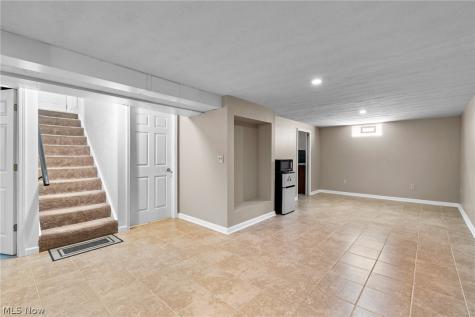 3316 Herbert Street Mogadore OH 44260