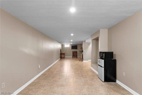 3316 Herbert Street Mogadore OH 44260
