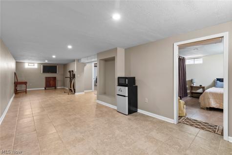 3316 Herbert Street Mogadore OH 44260
