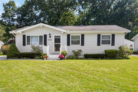 3316 Herbert Street Mogadore OH 44260