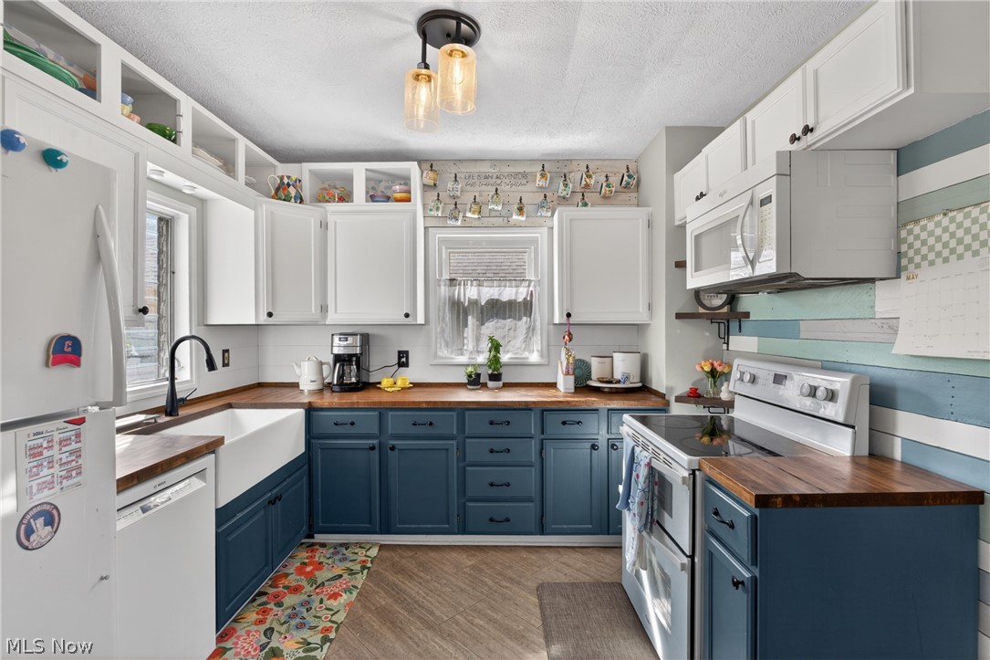 71 E 219th Street Euclid OH 44123