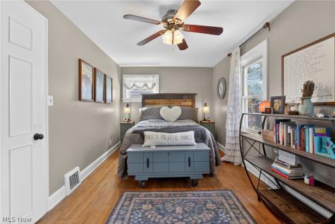 71 E 219th Street Euclid OH 44123