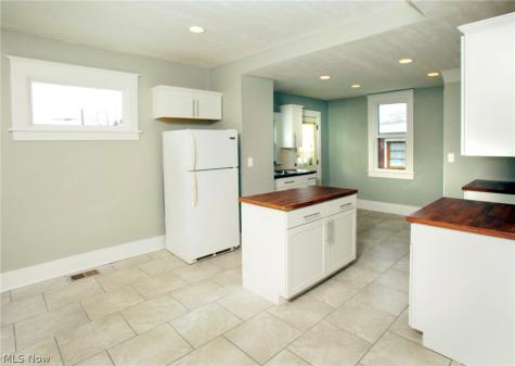 818 25th Street NW Canton OH 44709