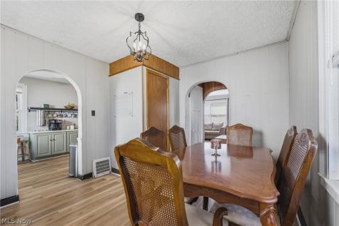 1372 Roslyn Avenue SW Canton OH 44710