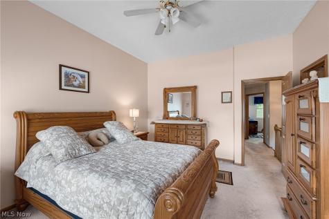 23420 Wainwright Terrace Olmsted Falls OH 44138