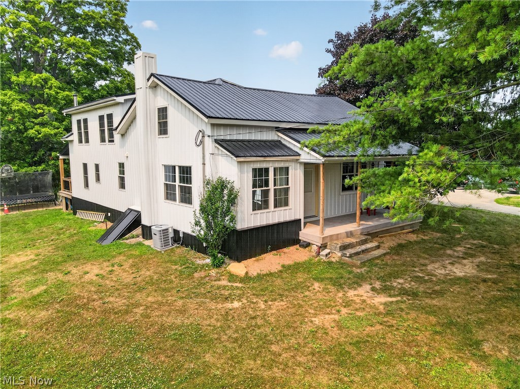 13166 Butternut Road Burton OH 44021