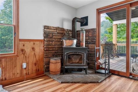 13166 Butternut Road Burton OH 44021
