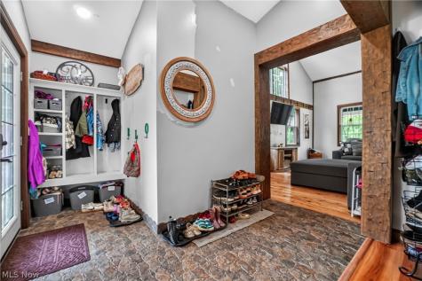 13166 Butternut Road Burton OH 44021