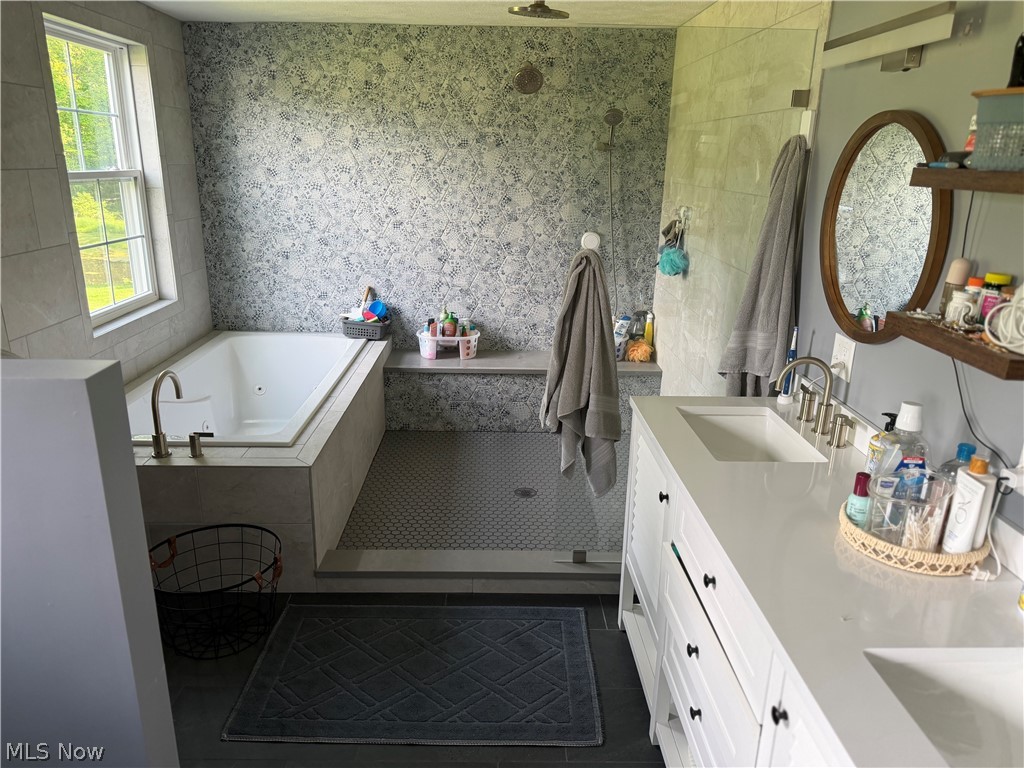 13166 Butternut Road Burton OH 44021