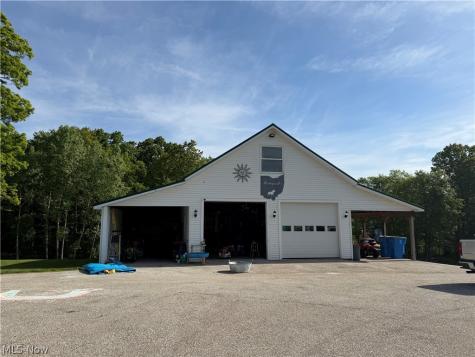 13166 Butternut Road Burton OH 44021