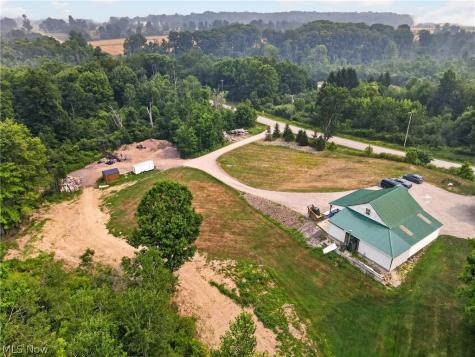 13166 Butternut Road Burton OH 44021