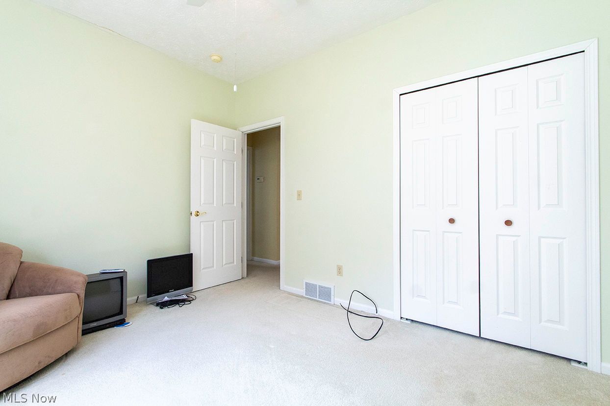 498 Rockledge Lane Brunswick OH 44212