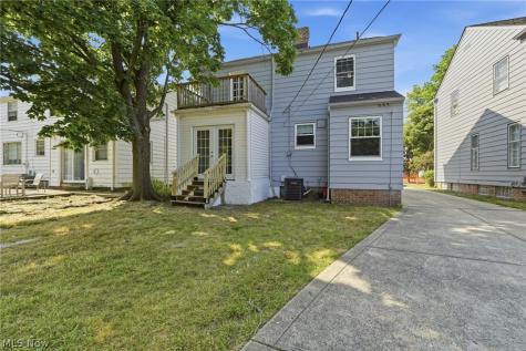 4429 Groveland Road University Heights OH 44118