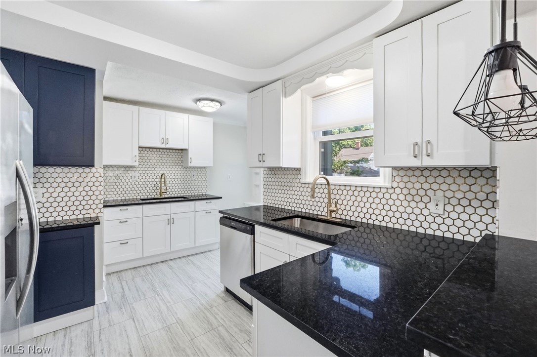 4429 Groveland Road University Heights OH 44118