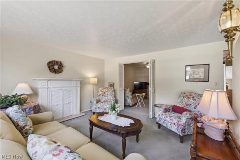 1664 Tinkers View Drive Twinsburg OH 44087