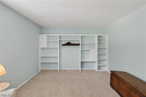 1664 Tinkers View Drive Twinsburg OH 44087