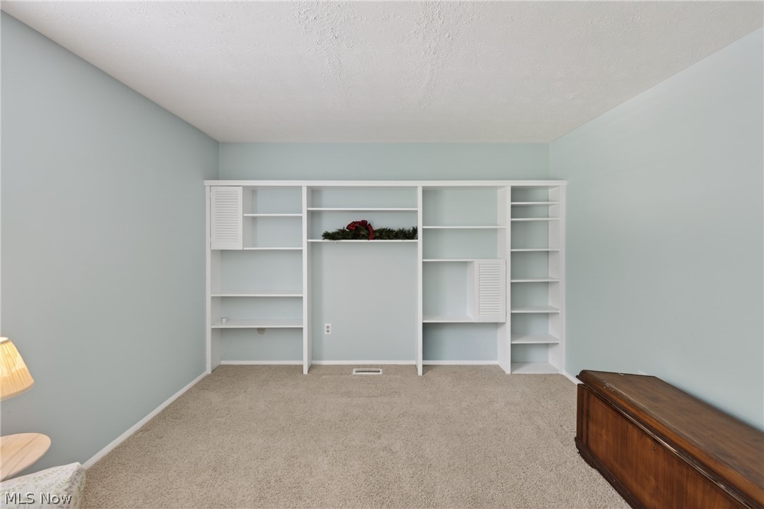 1664 Tinkers View Drive Twinsburg OH 44087