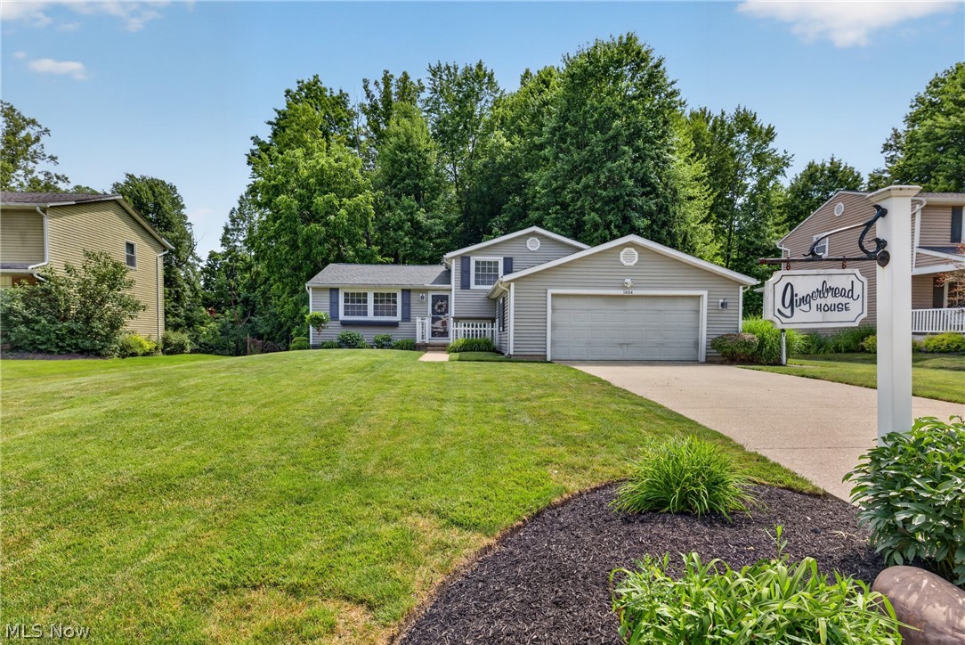 1664 Tinkers View Drive Twinsburg OH 44087