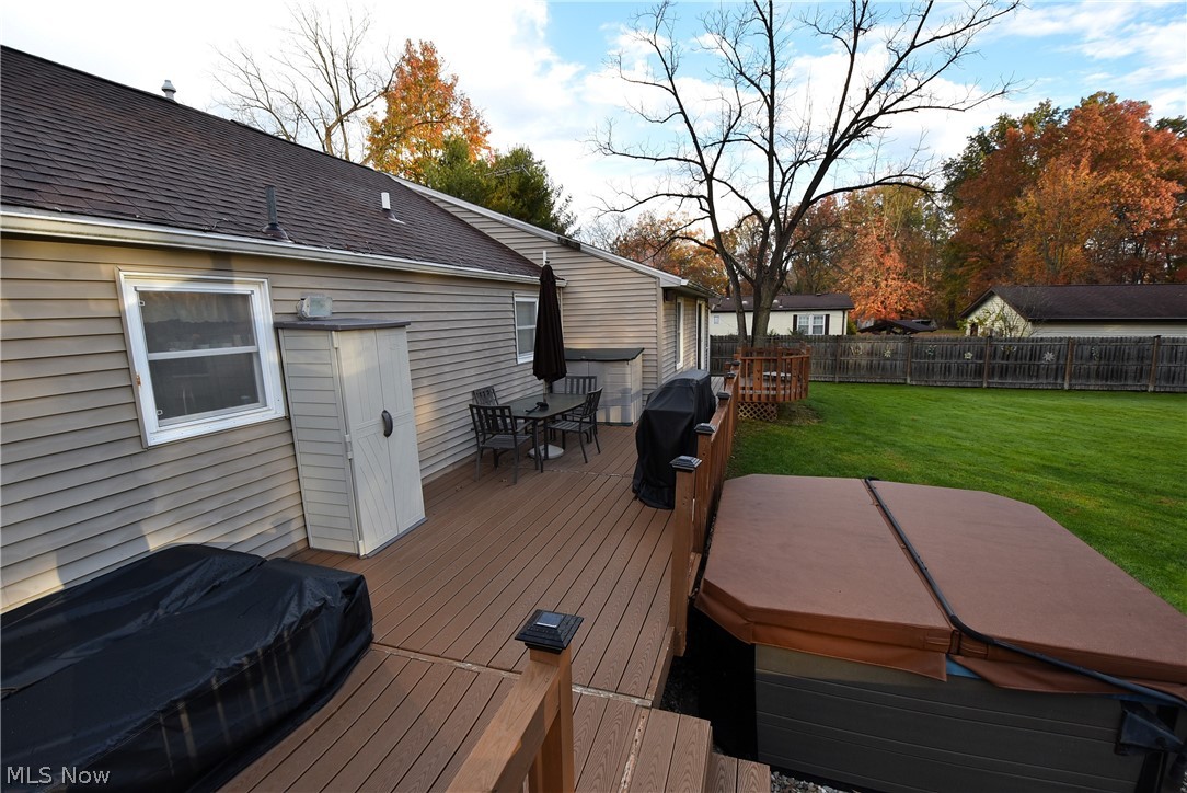 579 County Line Road Lake Milton OH 44429