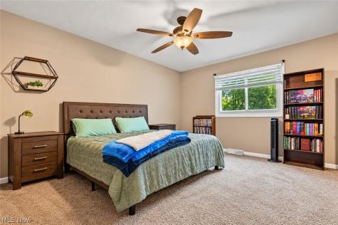 17513 Howe Road Strongsville OH 44136