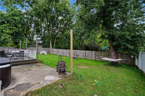 17513 Howe Road Strongsville OH 44136