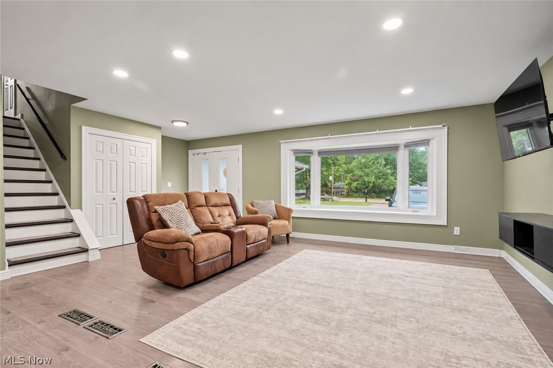 17513 Howe Road Strongsville OH 44136