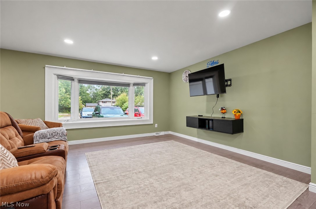 17513 Howe Road Strongsville OH 44136