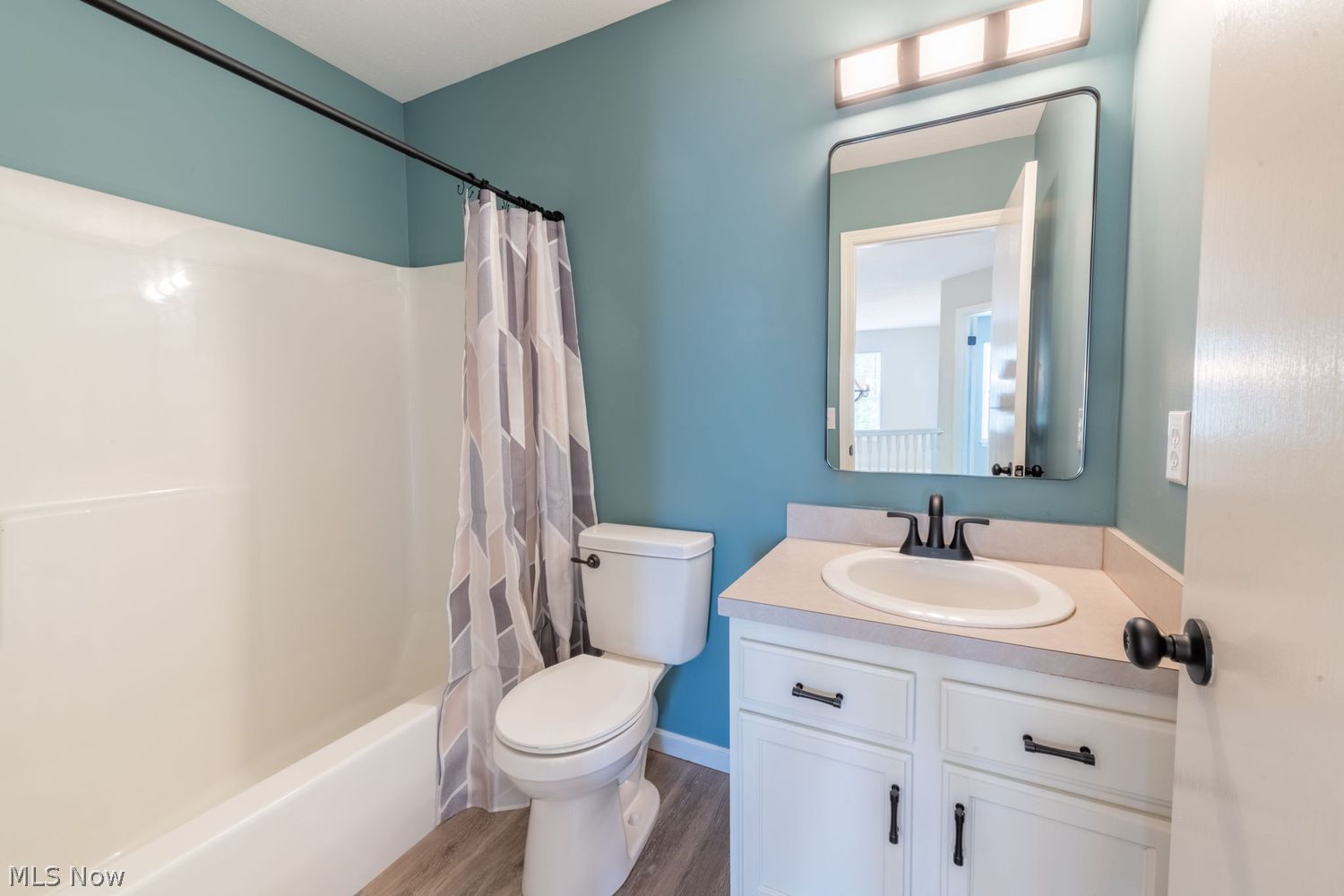 857 Longbrook Drive Wadsworth OH 44281