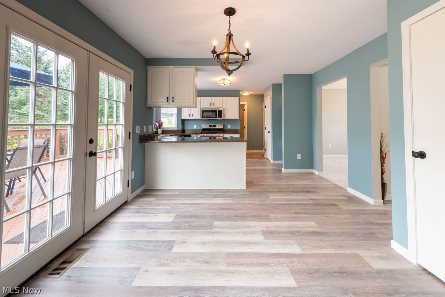 857 Longbrook Drive Wadsworth OH 44281