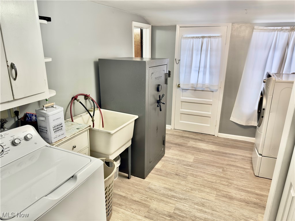 557 North Avenue Geneva OH 44041