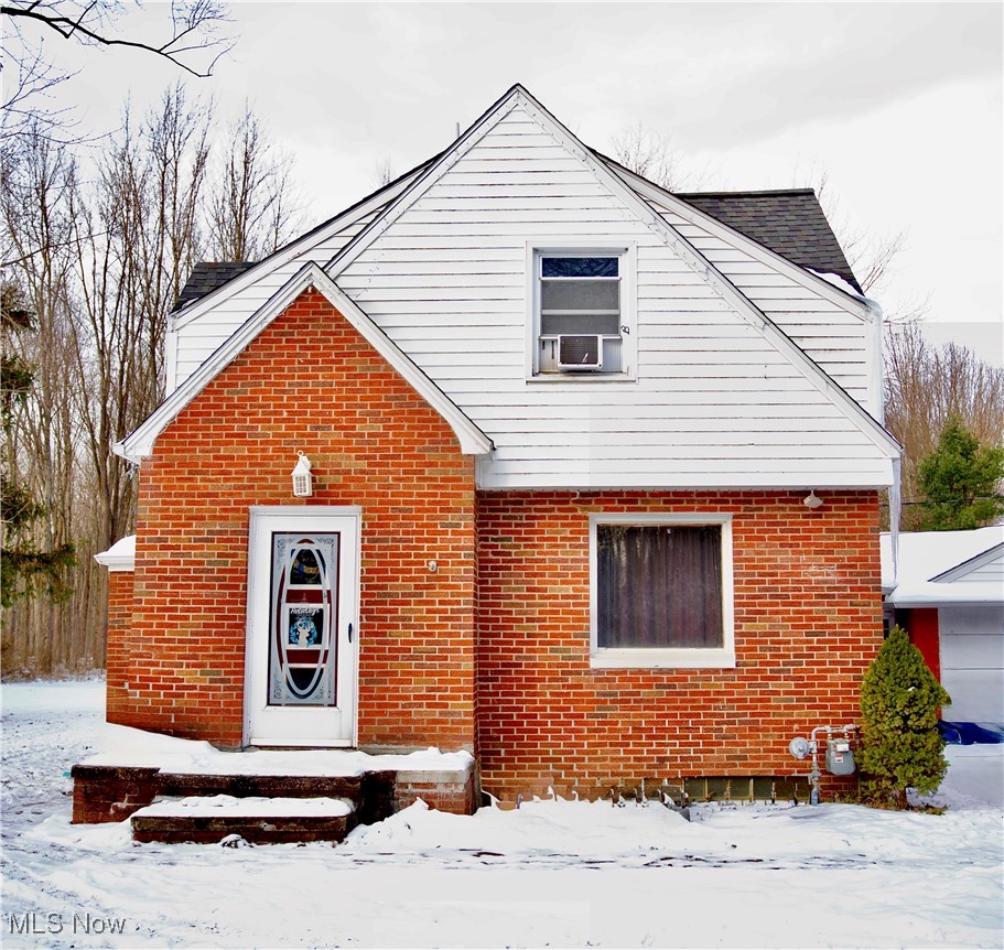 557 North Avenue Geneva OH 44041