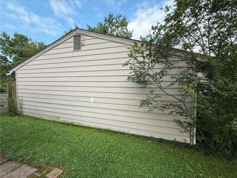 2786 Clermont Street Streetsboro OH 44241