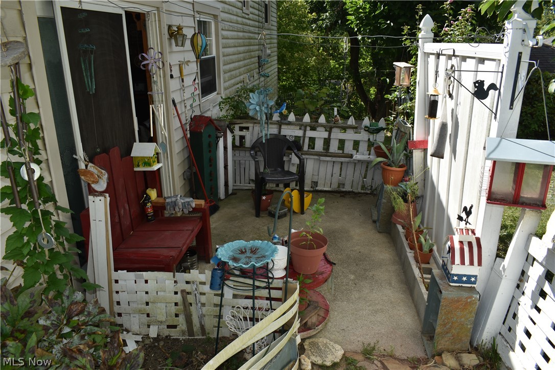 1220 Ivy Street Coshocton OH 43812