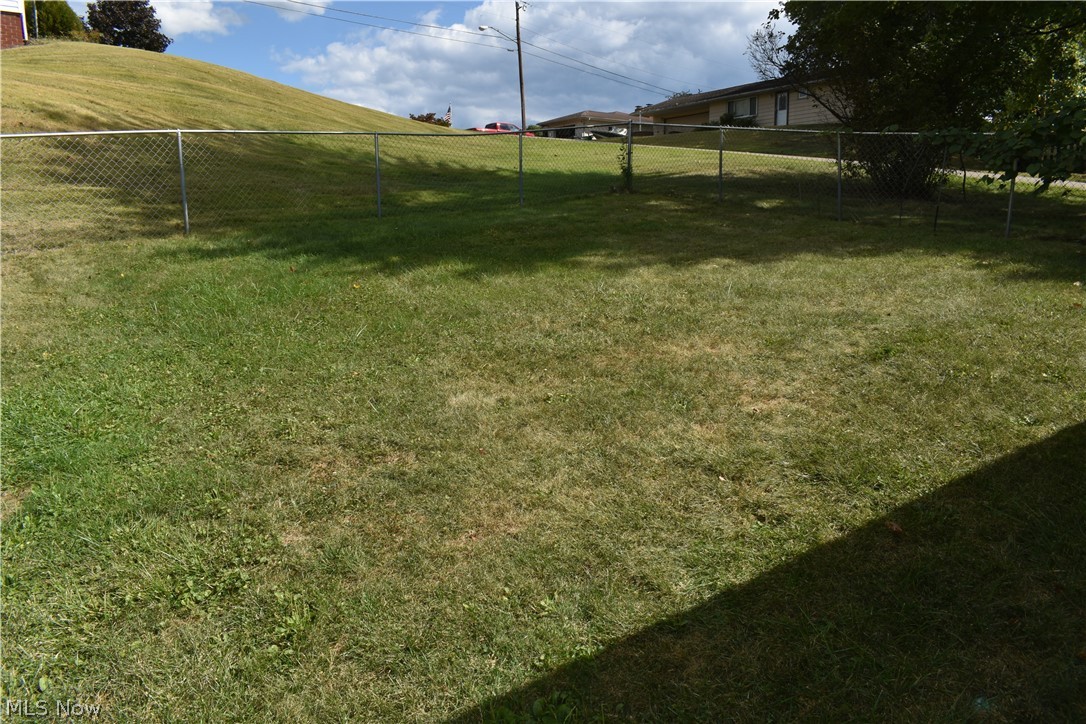 1220 Ivy Street Coshocton OH 43812