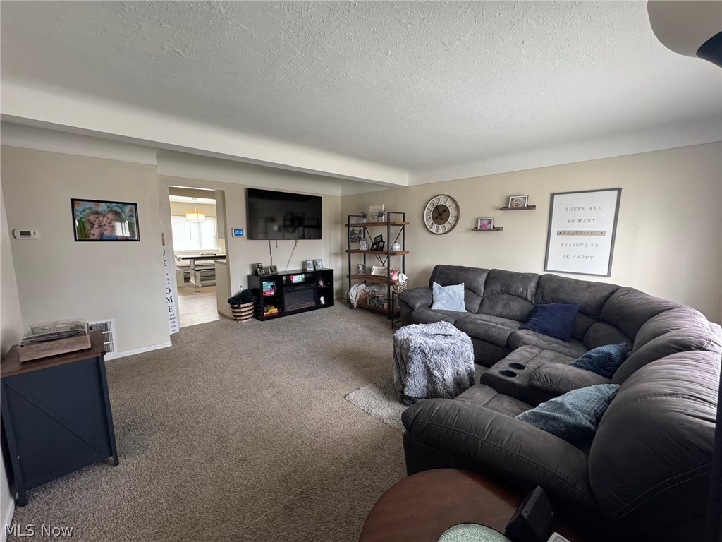 33661 Kenilworth Road Eastlake OH 44095