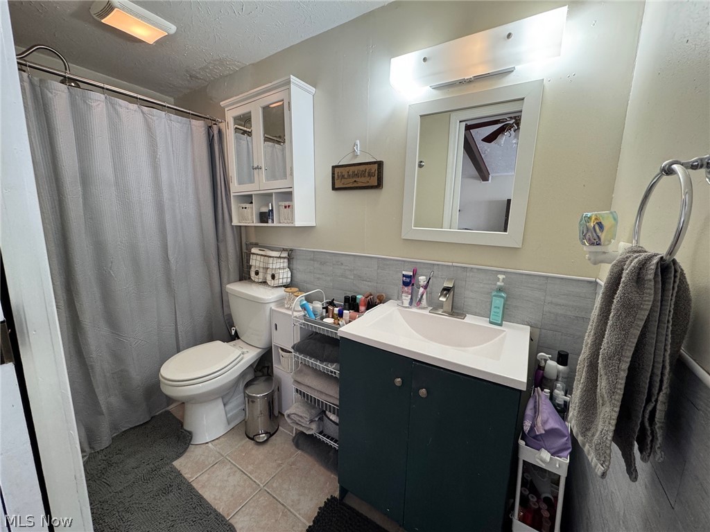 33661 Kenilworth Road Eastlake OH 44095