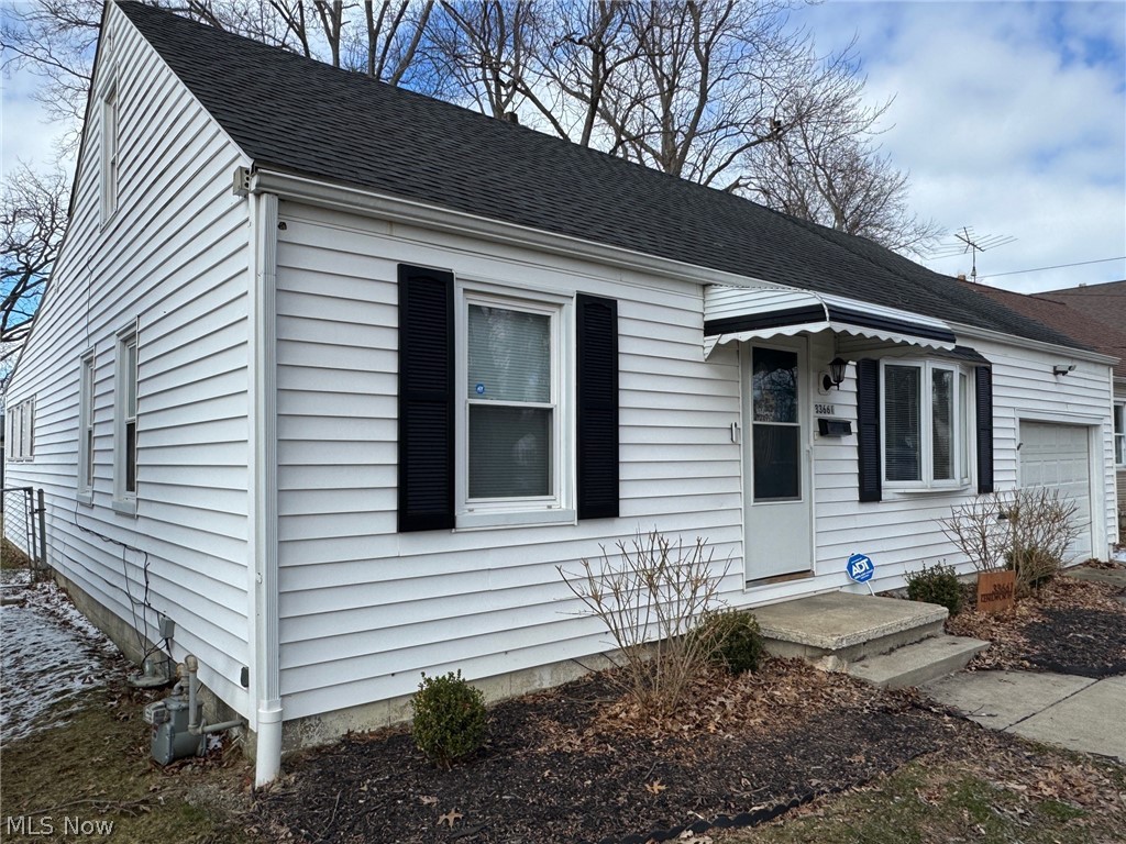 33661 Kenilworth Road Eastlake OH 44095