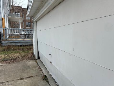 17445 Northwood Avenue Lakewood OH 44107