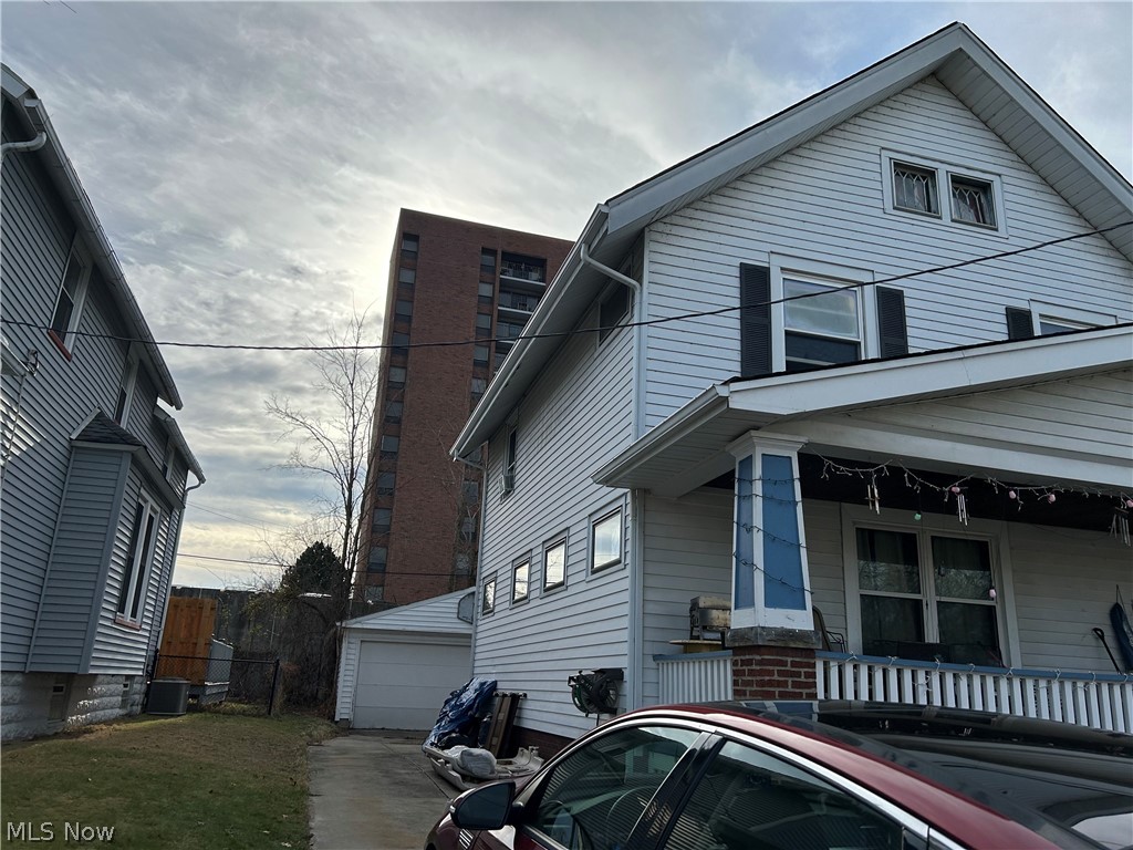 17445 Northwood Avenue Lakewood OH 44107