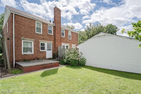 14218 Viola Avenue Cleveland OH 44111