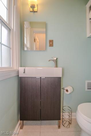 1243 Winston Road South Euclid OH 44121