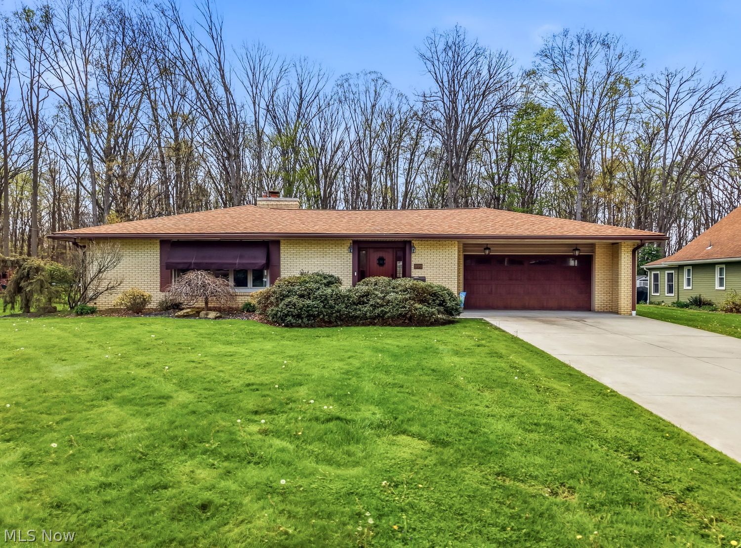 444 Grandview Avenue SE Hubbard OH 44425
