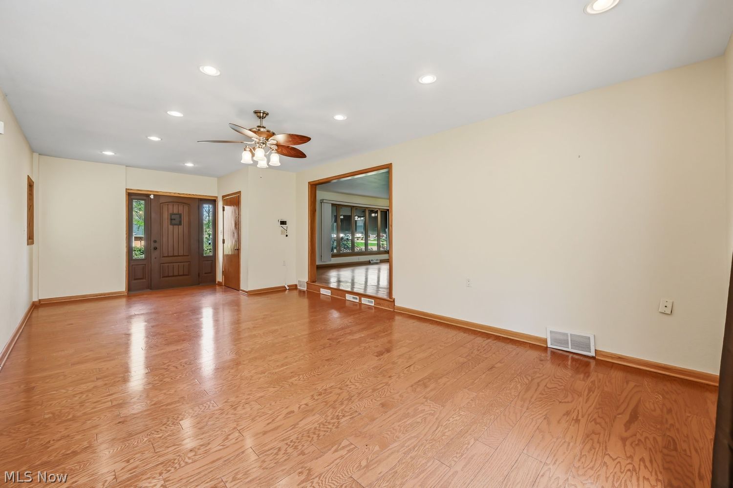 444 Grandview Avenue SE Hubbard OH 44425