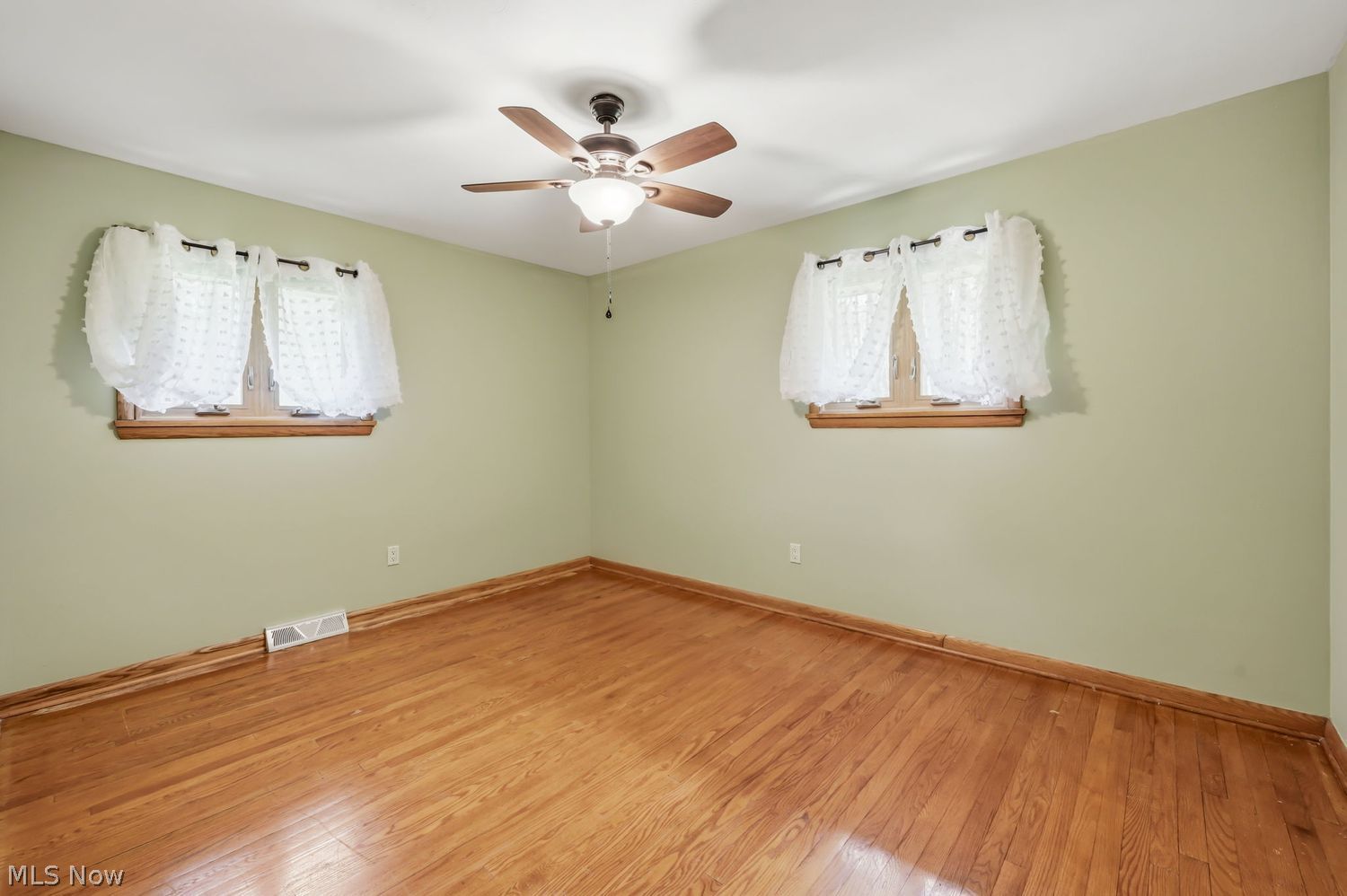 444 Grandview Avenue SE Hubbard OH 44425