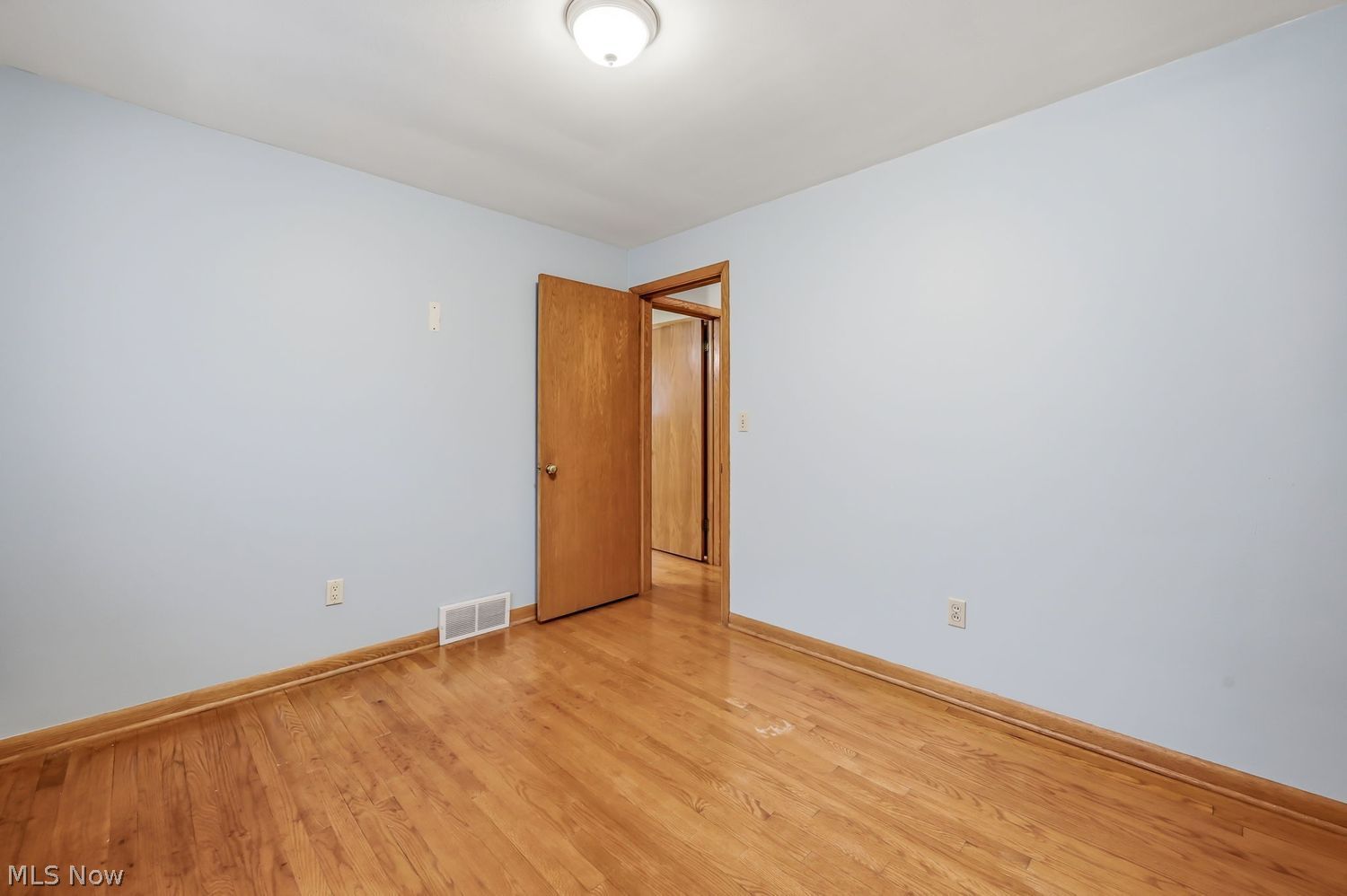 444 Grandview Avenue SE Hubbard OH 44425