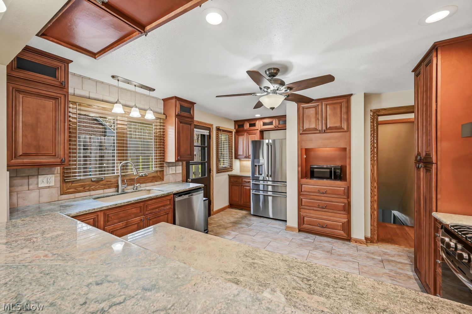 444 Grandview Avenue SE Hubbard OH 44425
