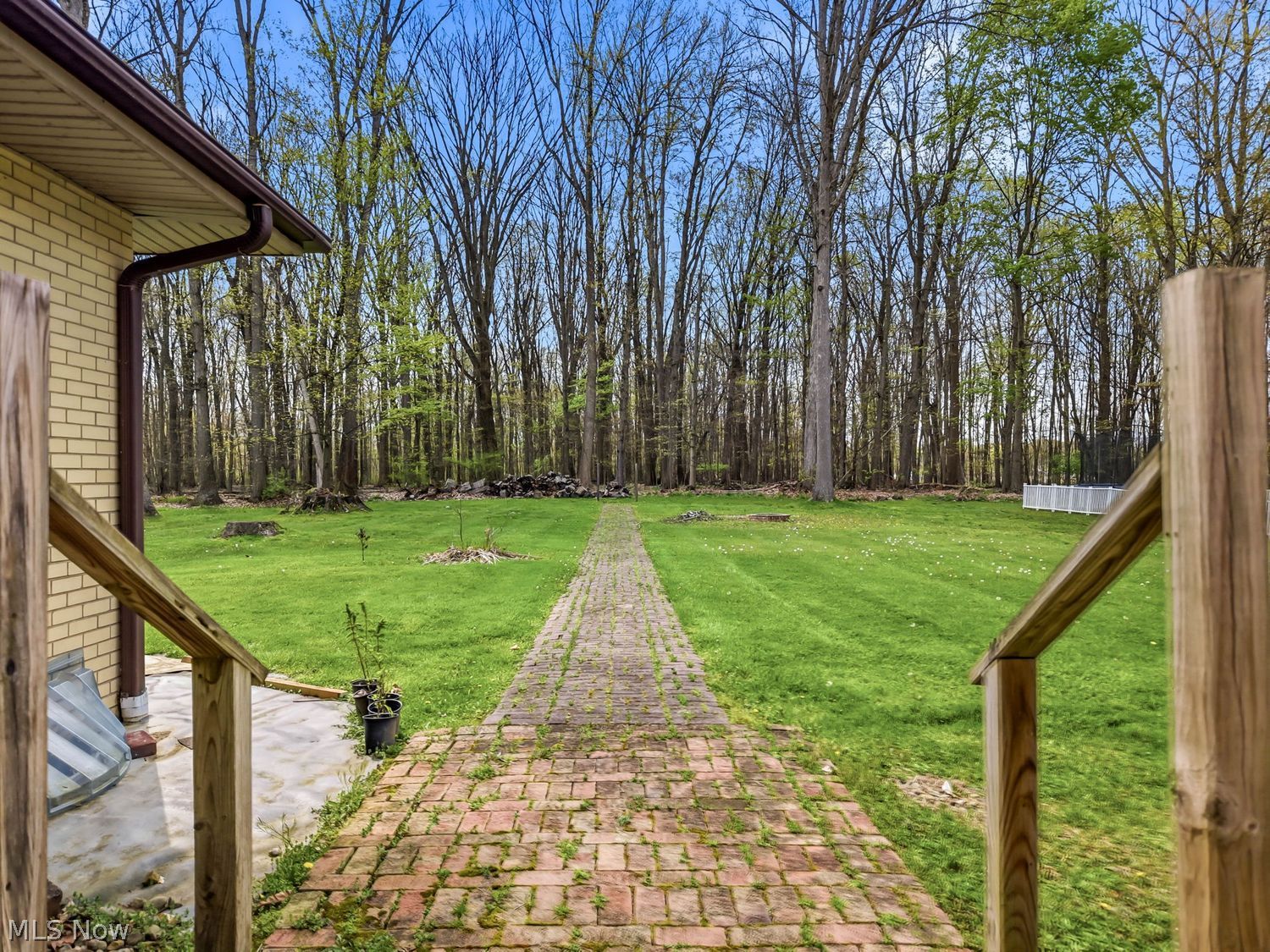 444 Grandview Avenue SE Hubbard OH 44425