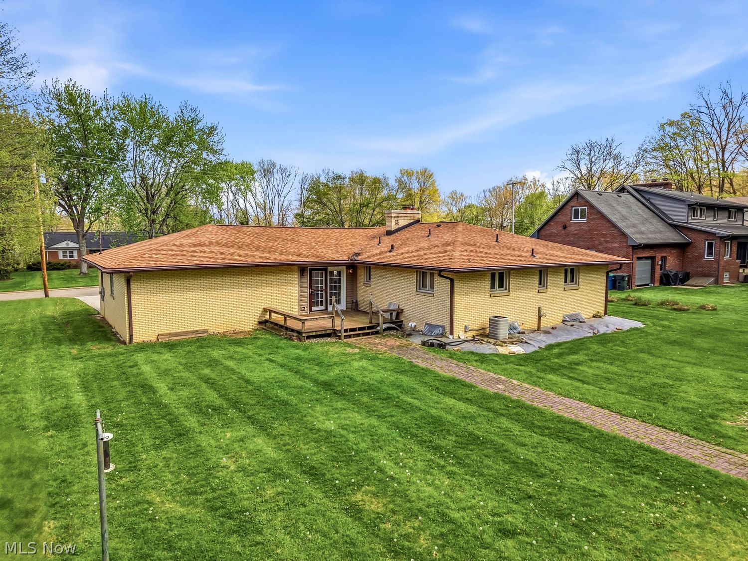 444 Grandview Avenue SE Hubbard OH 44425
